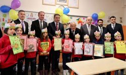 İl Yöneticileri Karne Dağıttı