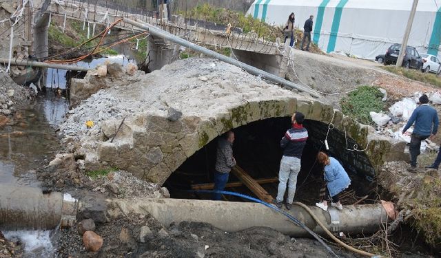 Yol Yaparken Bulunan Köprü Restore Ediliyor